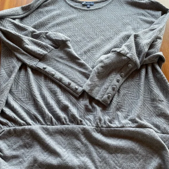 Democracy Women's Sweater with Button Accents and Side Ruching. Plus Size 3X - Picture 13 of 13